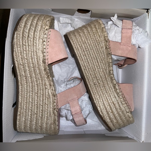 Marc Fisher Espradille Suede - Picture 1 of 8